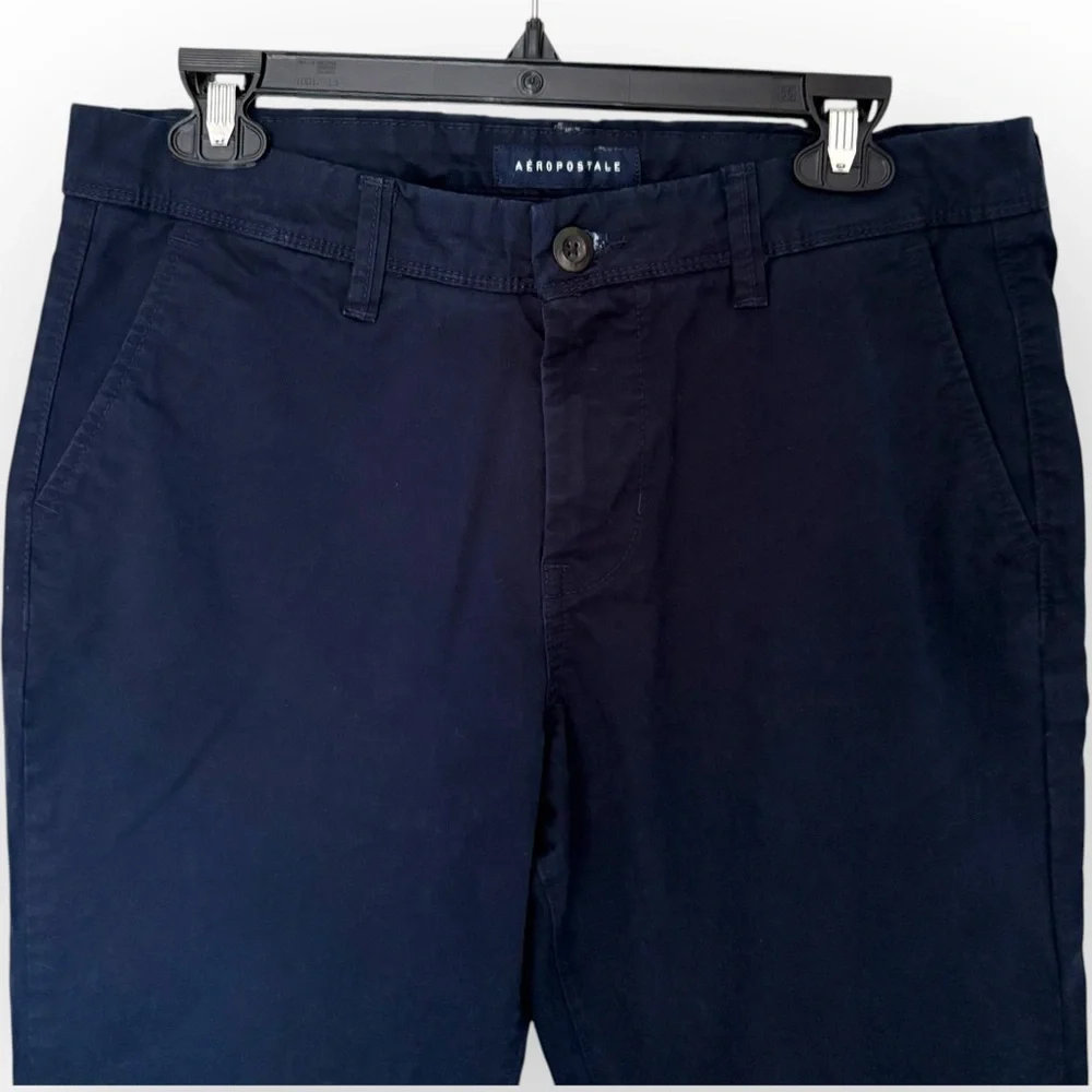 Aeropostale Navy Slim Straight Chino Pants Size 30/32 - Picture 3 of 4